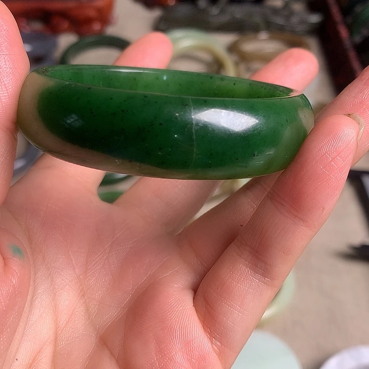 安***。和田玉未镶嵌手镯