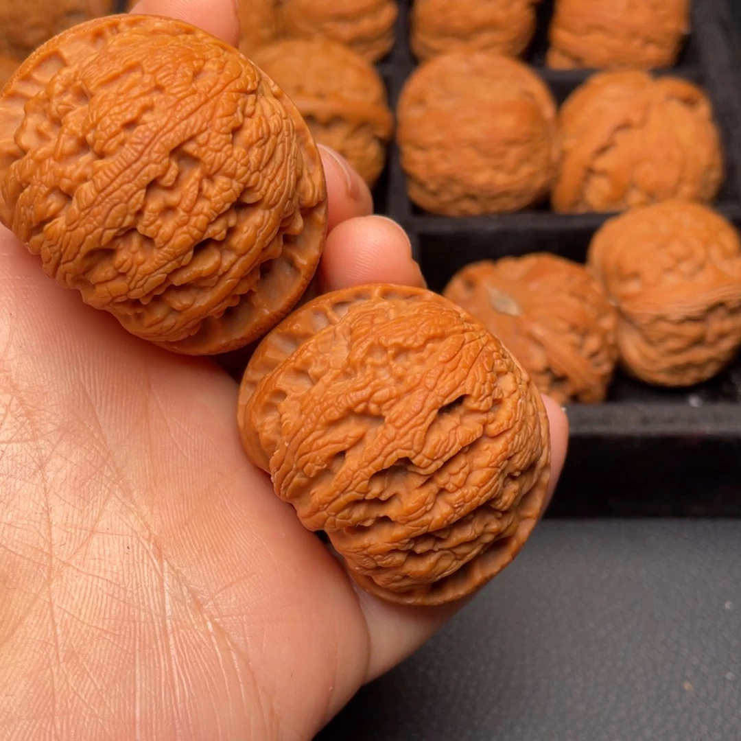 文玩核桃把件秦岭山脉文玩核桃