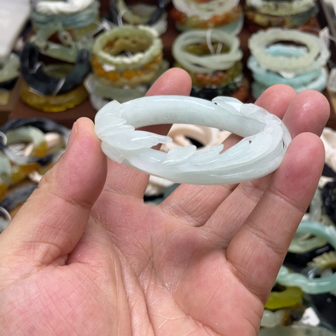 你***？蛇纹石玉未镶嵌手镯