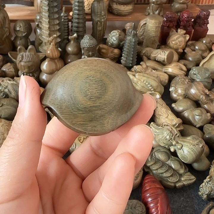 阿根廷绿檀手把件