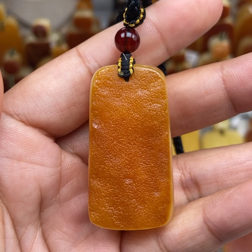 【闪购商品】琥珀颈饰未镶嵌