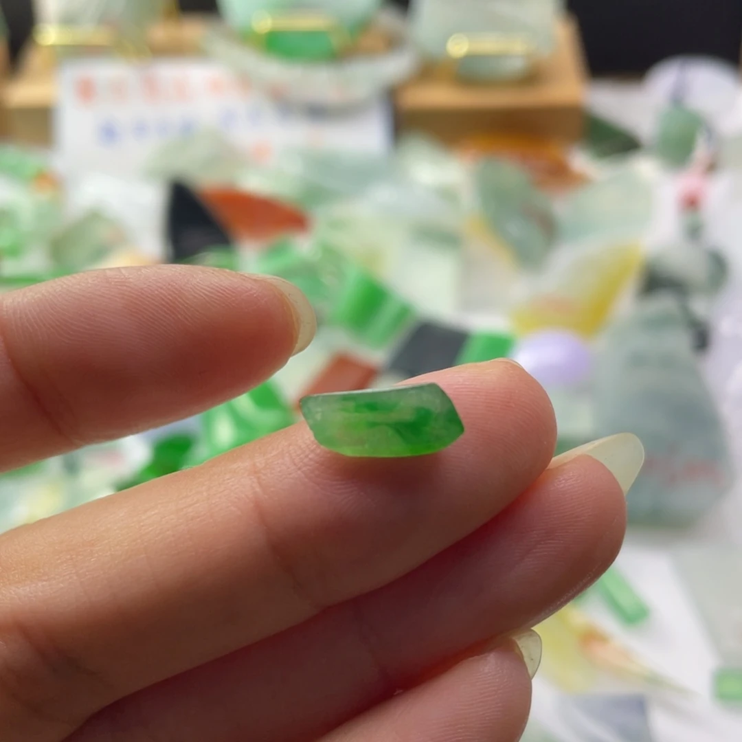 定制翡翠未镶嵌天然缅甸翡翠