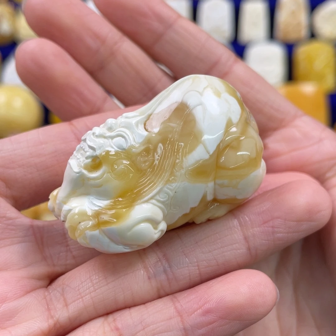 蜜蜡裸石未镶嵌琥珀蜜蜡貔貅吊坠