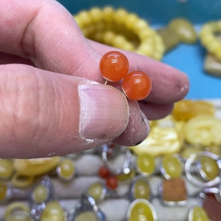 南红玛瑙耳钉银S925镶嵌多样性发货