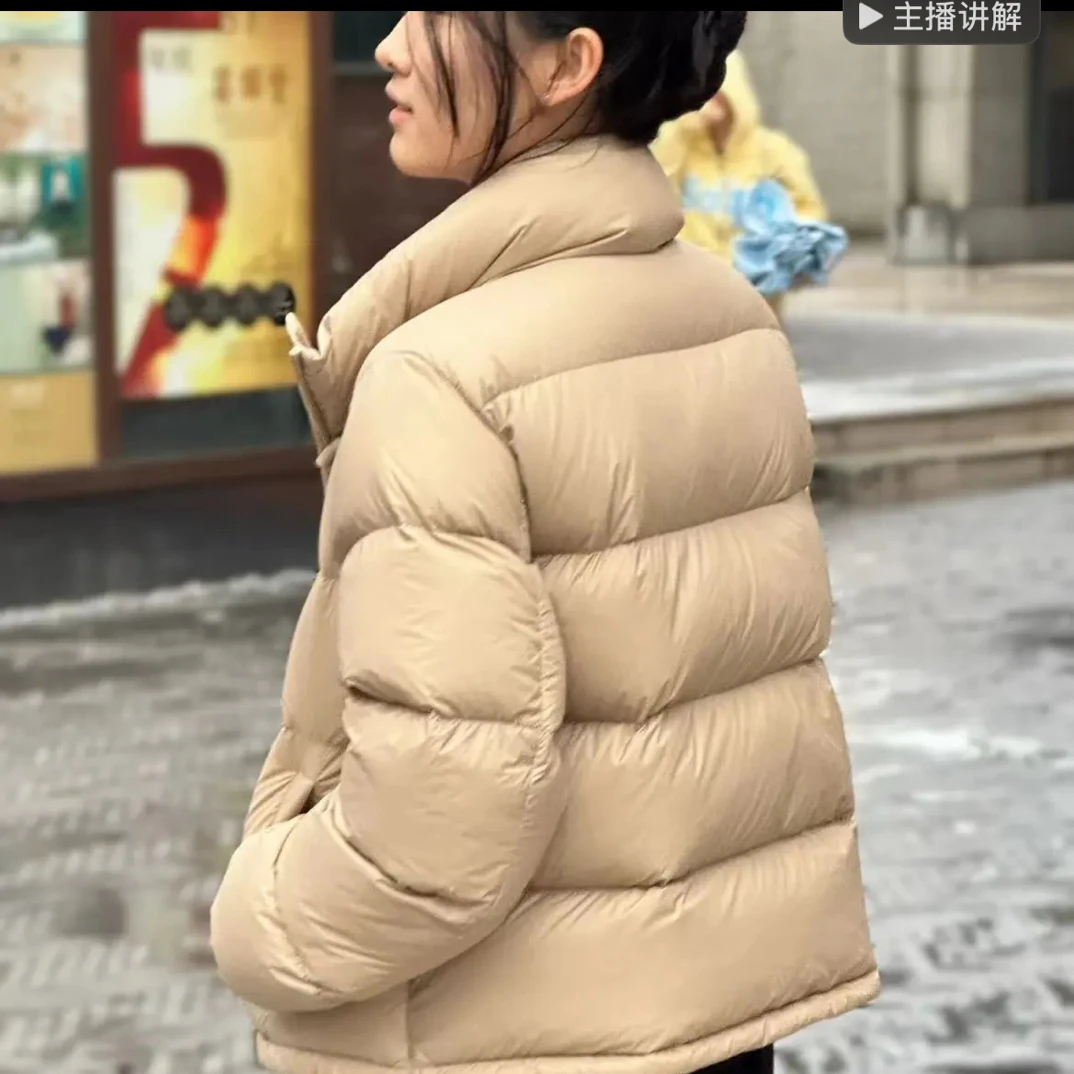 百搭新中式牛角扣羽绒服