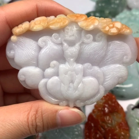 翡翠颈饰未镶嵌翡翠