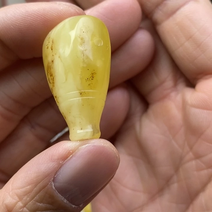 琥珀未镶嵌裸石微瑕有坑花粉卡18