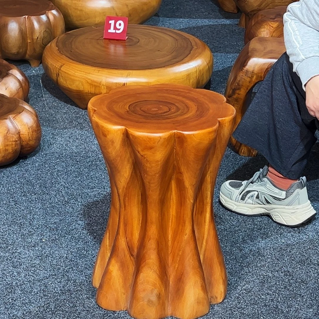17 号香樟木尺寸：32-32-45cm