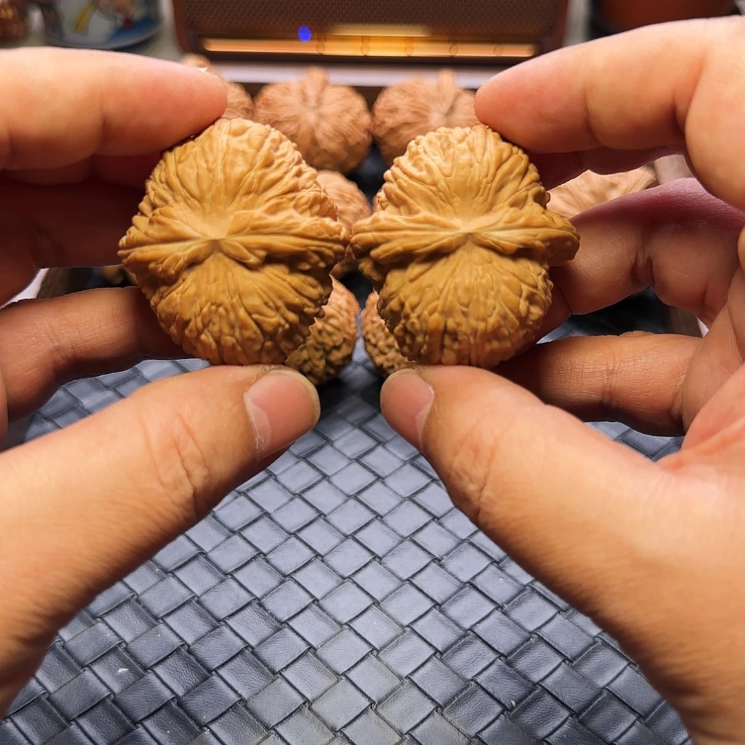把件文玩核桃闷白40