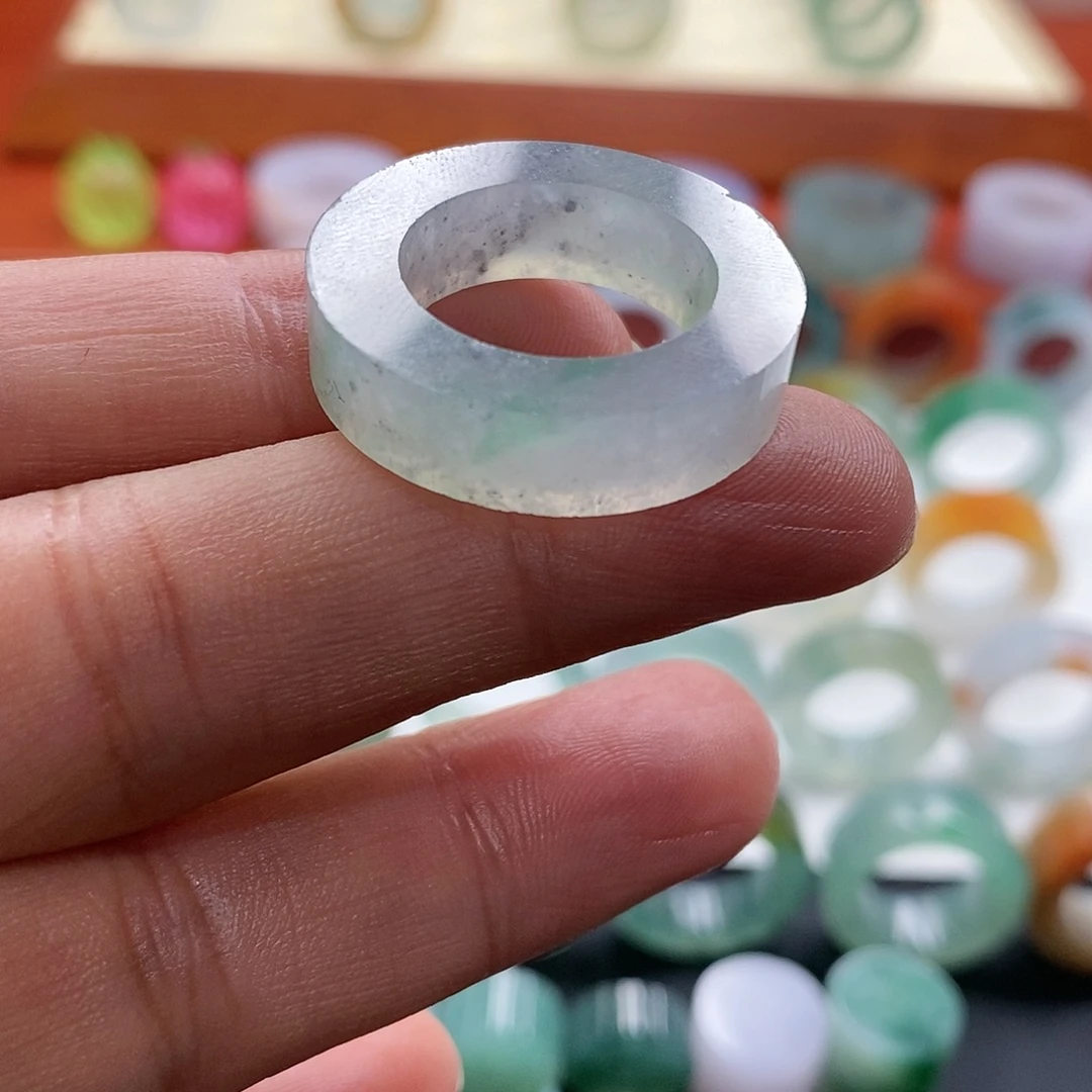 定制翡翠未镶嵌翡翠15-18圈口