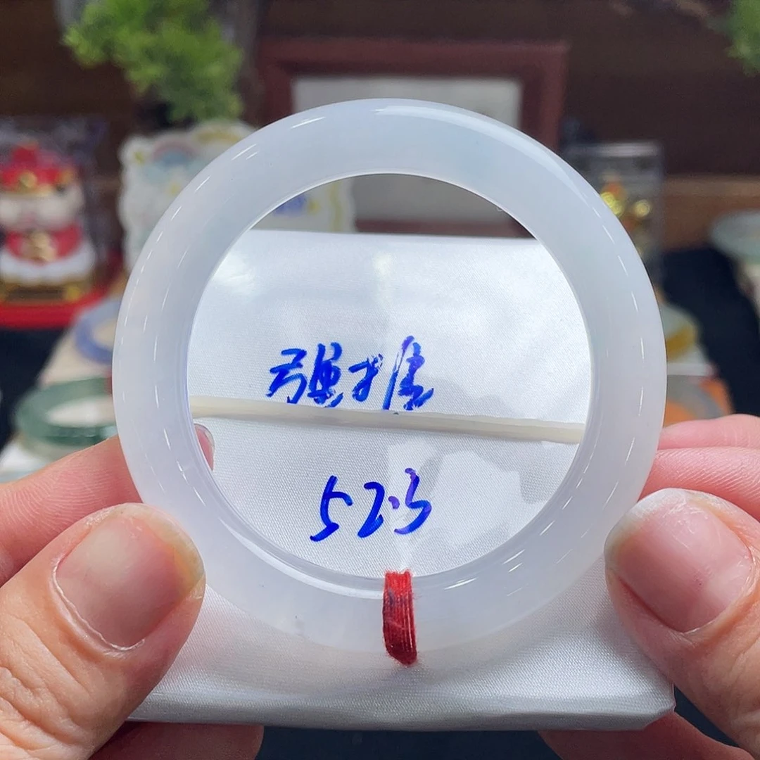 翡翠手镯未镶嵌52圆条
