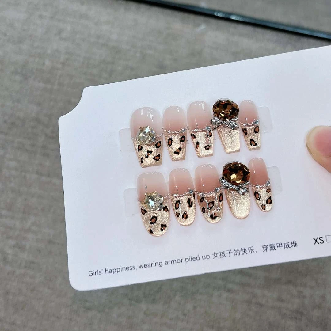 【金钱豹】夏季猫眼温柔款穿戴甲可拆卸十片装（无收纳盒）