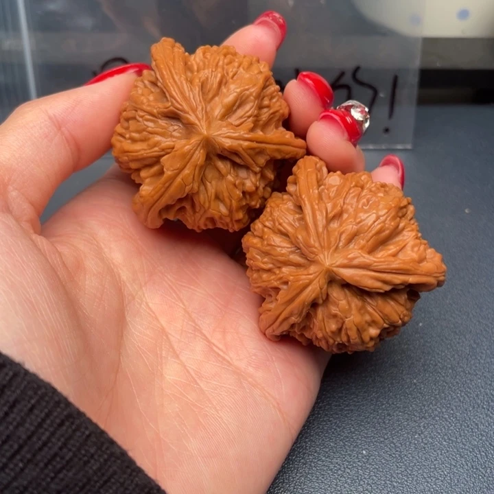 用***3吊坠文玩核桃白狮子