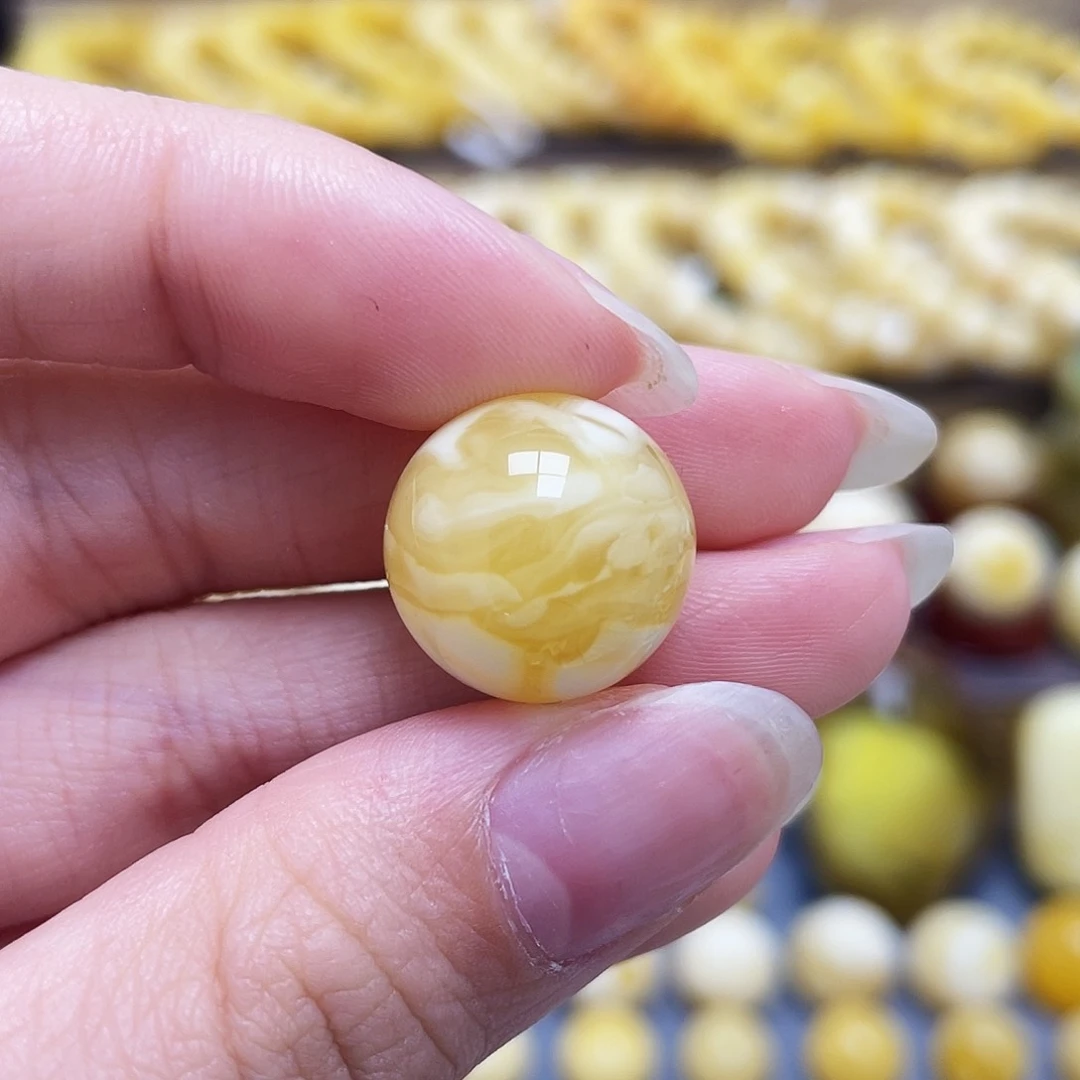 未镶嵌琥珀裸石15.8mm圆珠微瑕