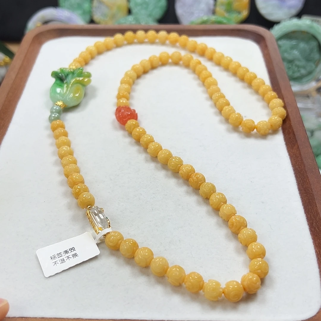 翡翠未镶嵌颈饰项链