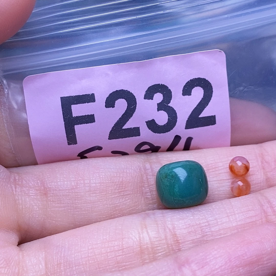 未镶嵌南红玛瑙珠宝奇石