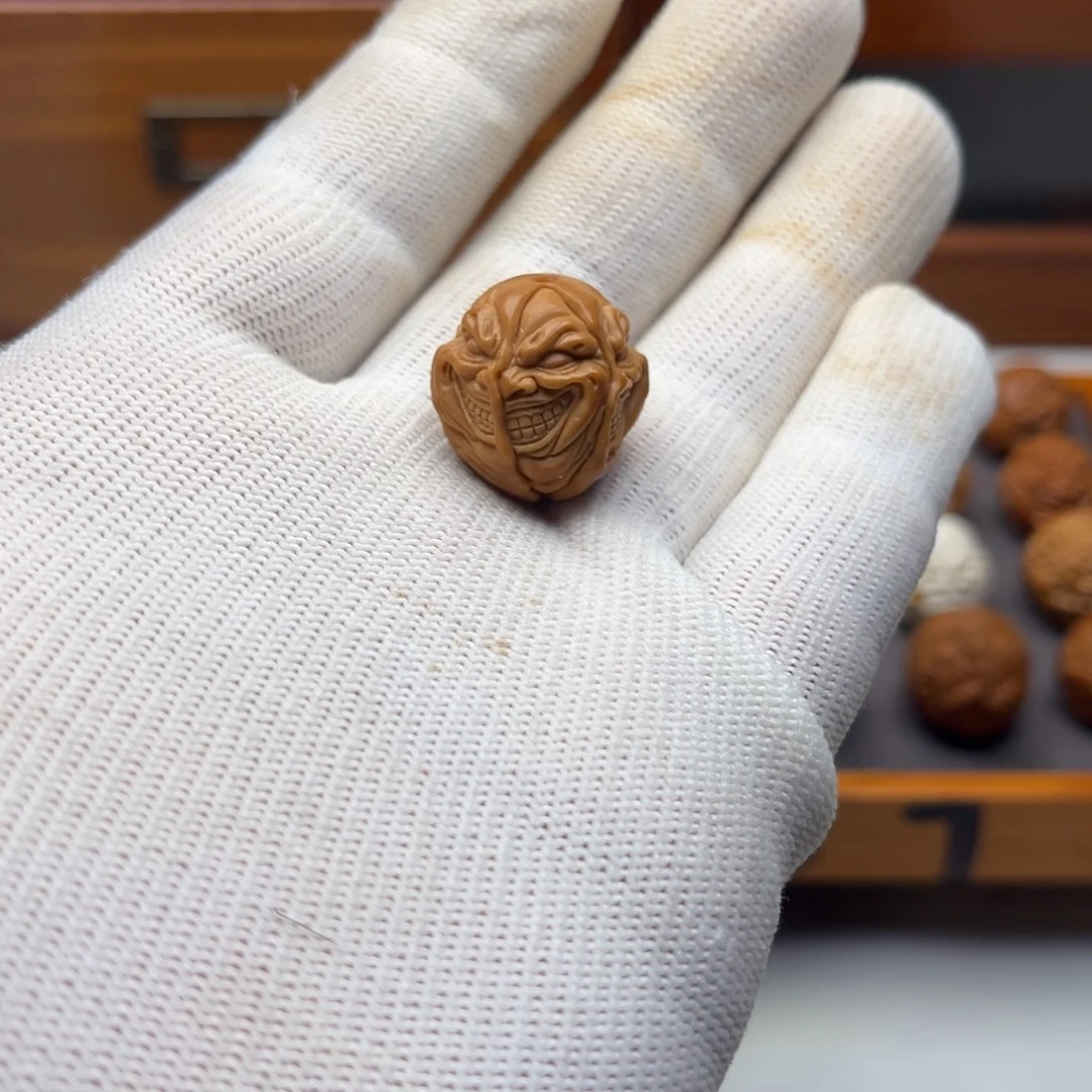 猴头核桃吊坠心魔