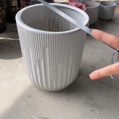 低腰白钢琴大号 口32/36（2个）