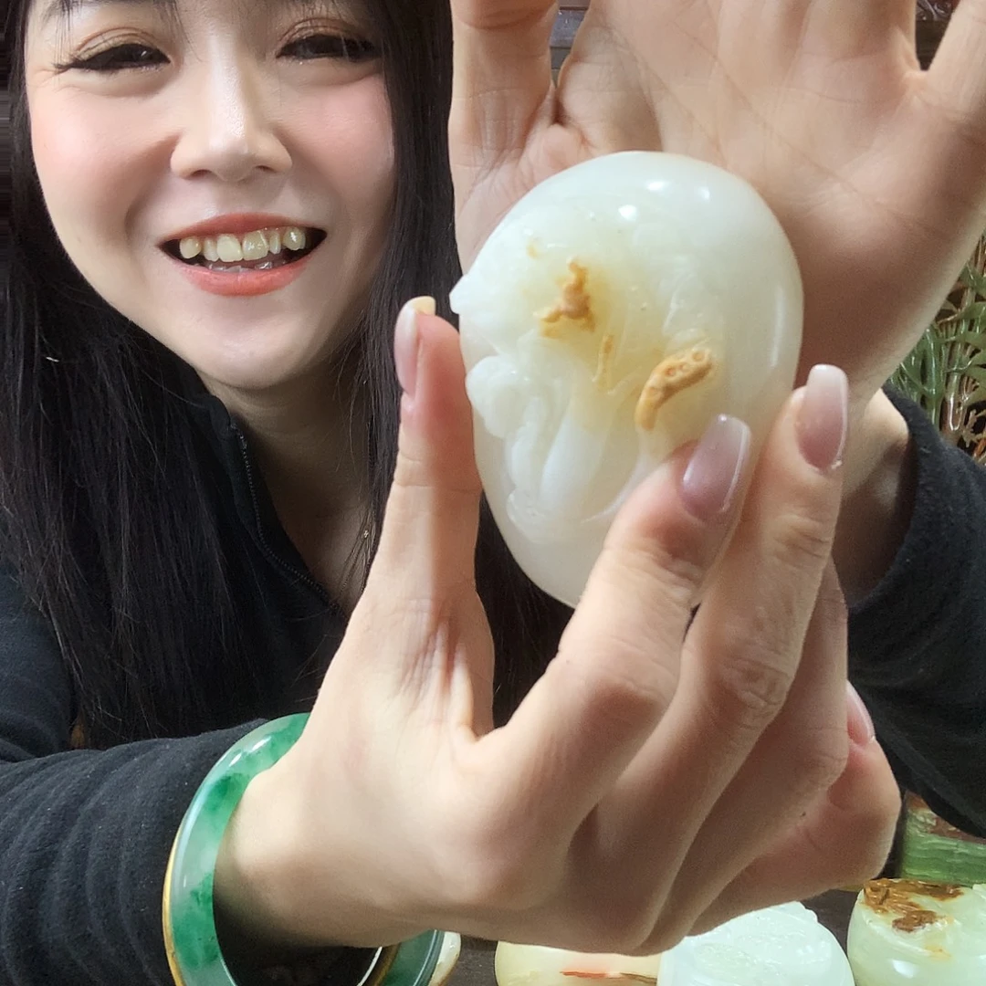 用***4石材古青石手把件