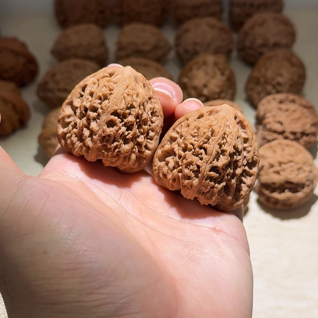 文玩核桃吊坠南疆