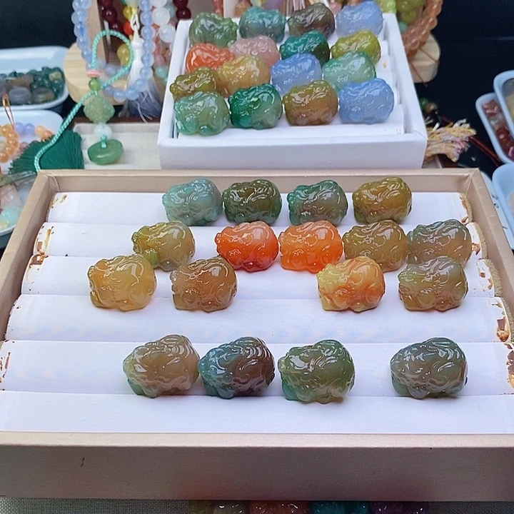 一***️合金车挂玛瑙/玉髓