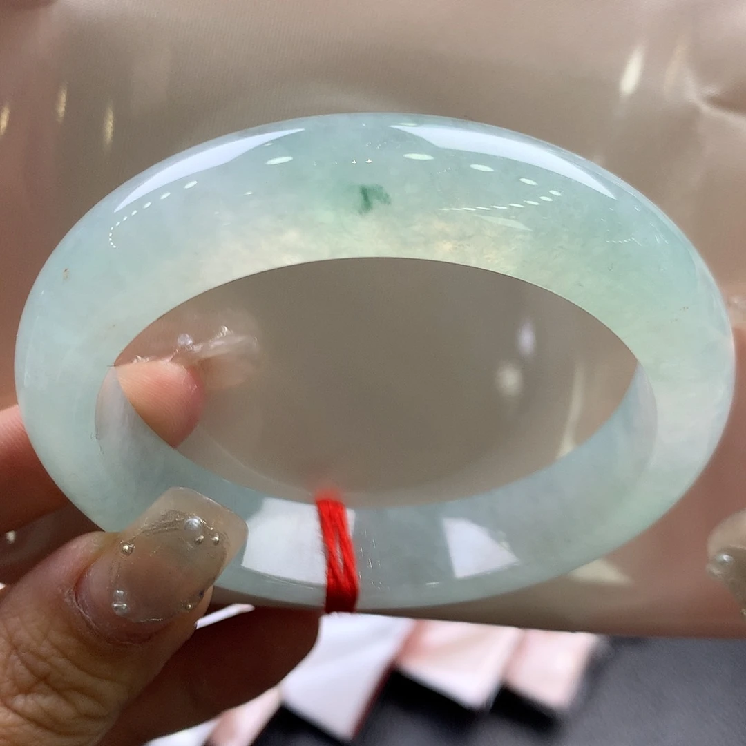 翡翠未镶嵌手镯55.6正圈