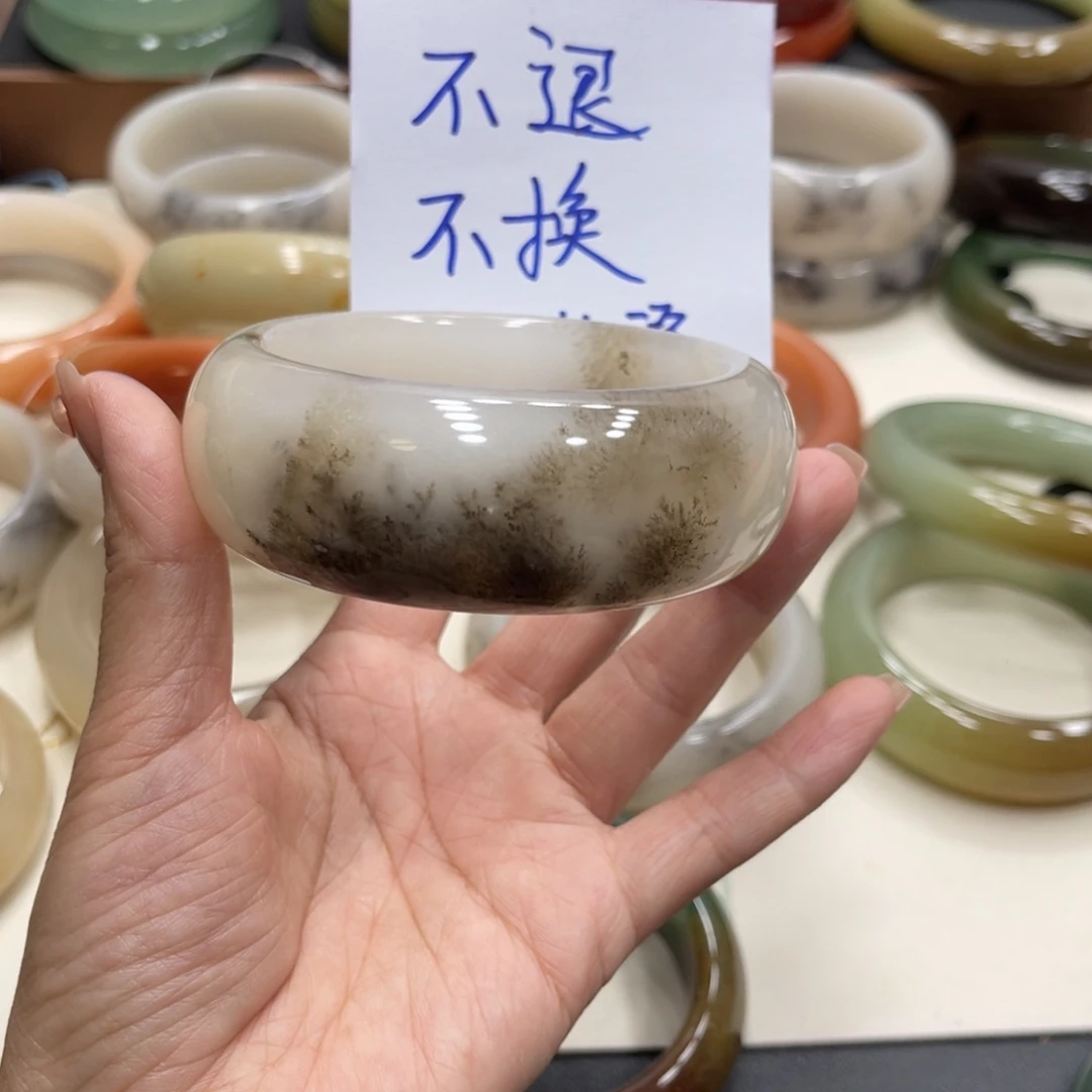 石英岩玉未镶嵌珠宝奇石