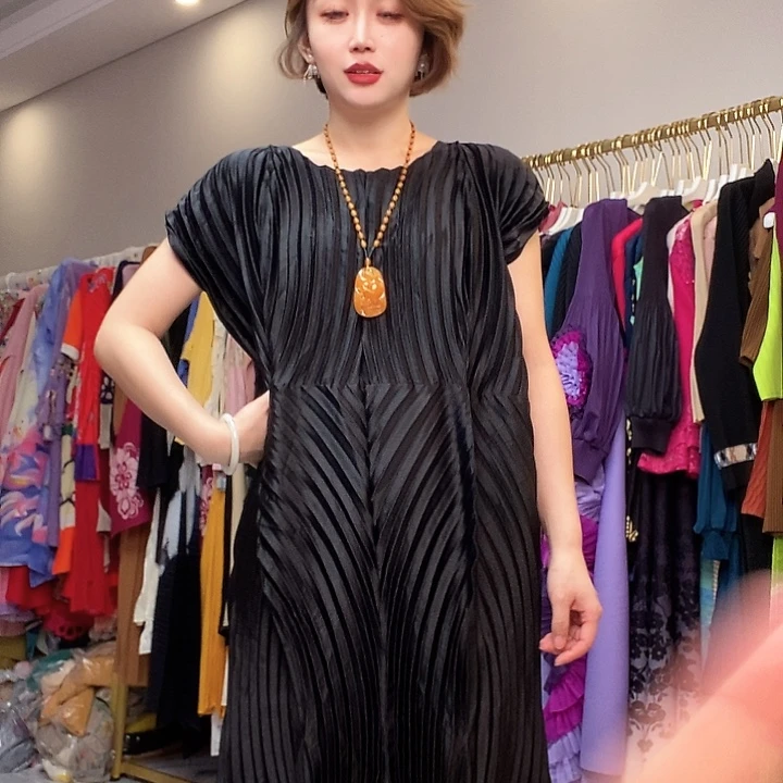 褶皱大码连衣裙111