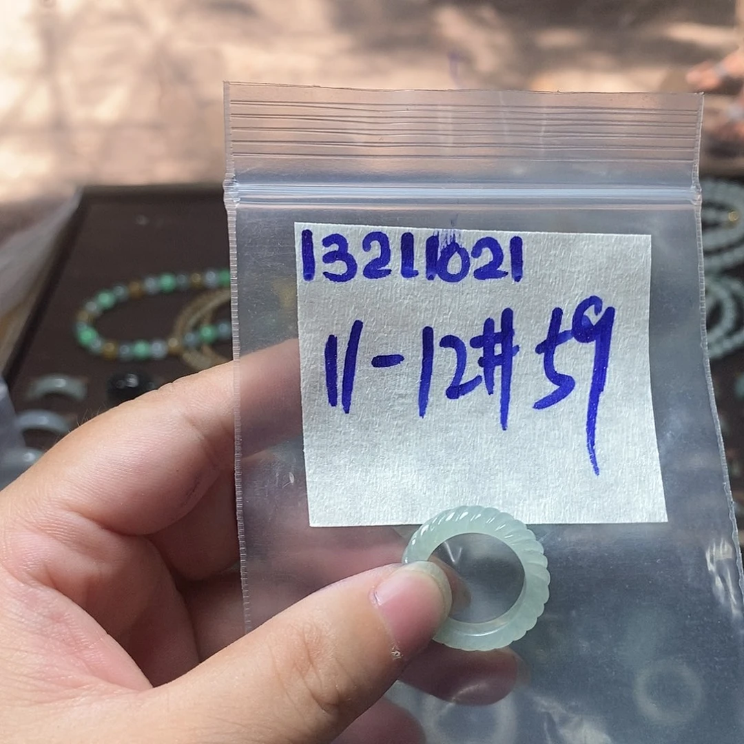 未镶嵌定制翡翠翡翠