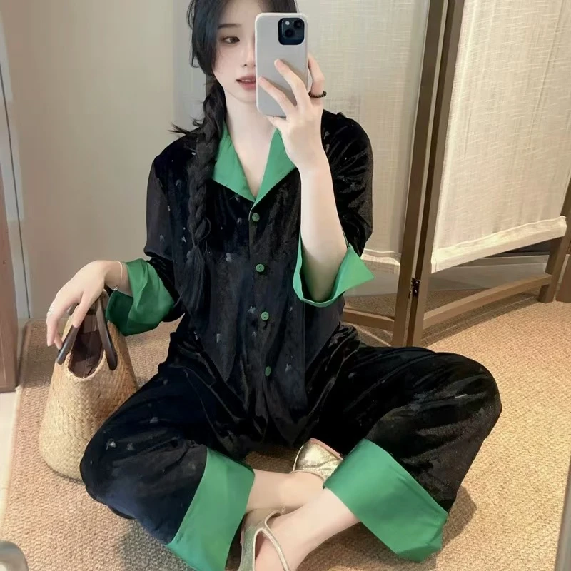 韩版秋冬新款简约气质舒适厚款长袖设计师款时尚套装