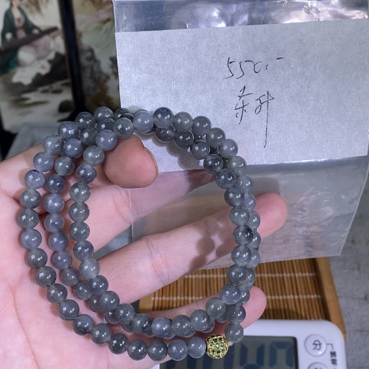 定制翡翠未镶嵌东*。珠子