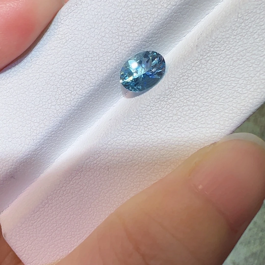 海蓝宝石裸石1.2ct圣玛利亚
