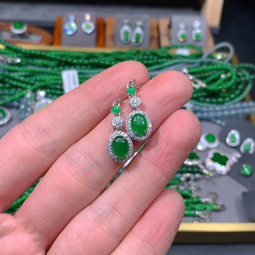 翡翠戒指未镶嵌天然