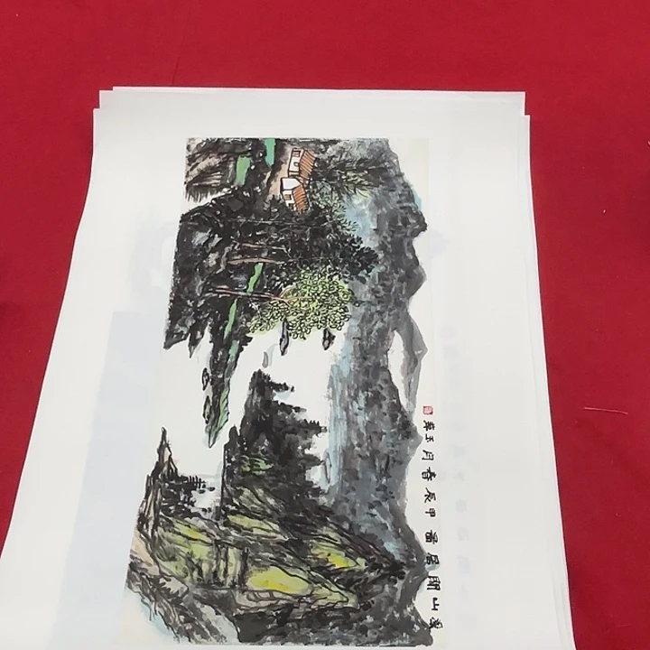 国画花鸟等动物化石为主要