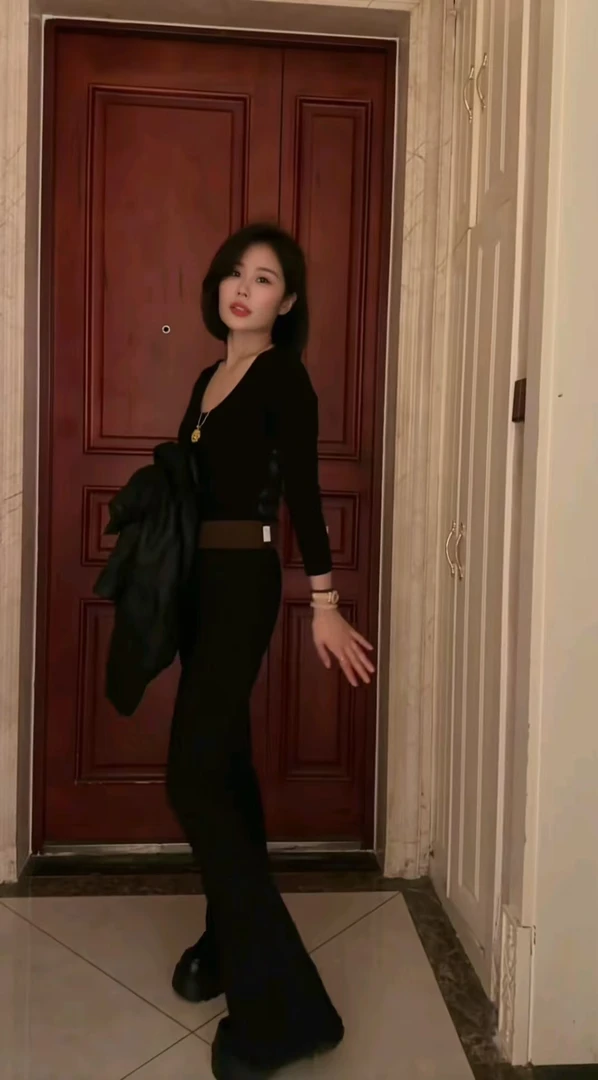 后背蕾丝内衣 A 黑色 3061