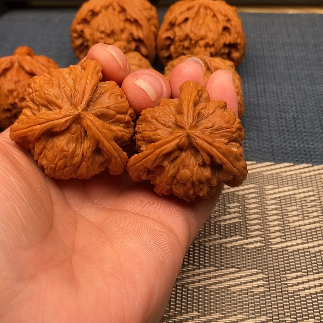 清****吊坠文玩核桃三棱