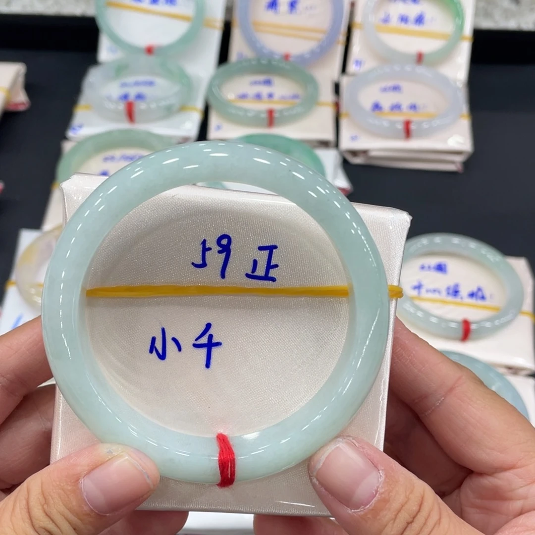 未镶嵌手镯翡翠缅甸翡翠天然翡翠
