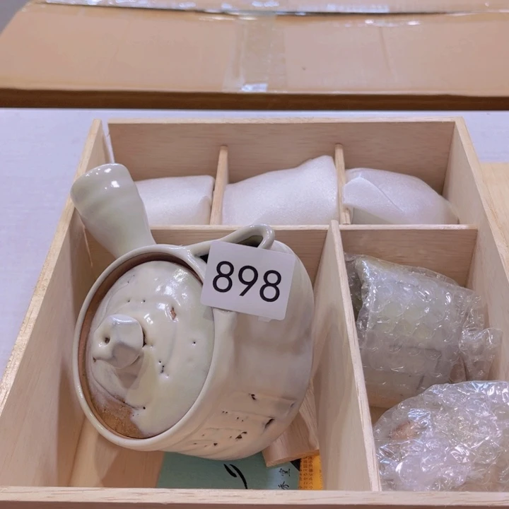 盖碗瓷器制作工艺精湛