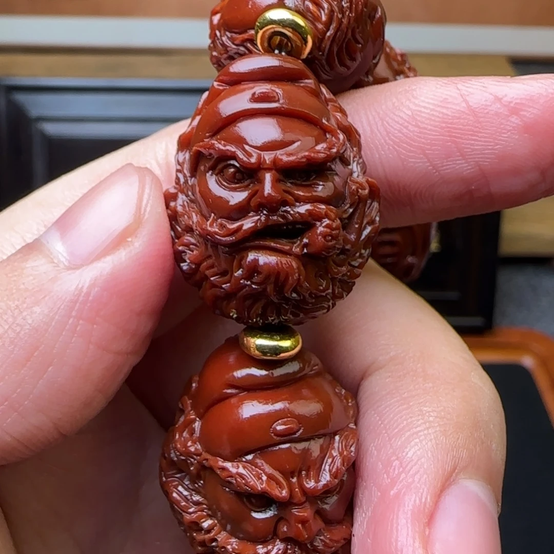 橄榄核吊坠钟馗头