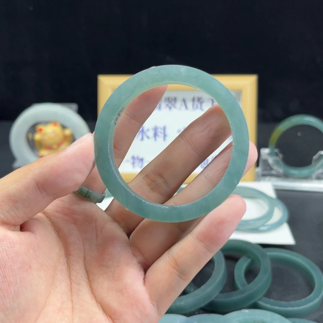 九***水定制翡翠未镶嵌手镯