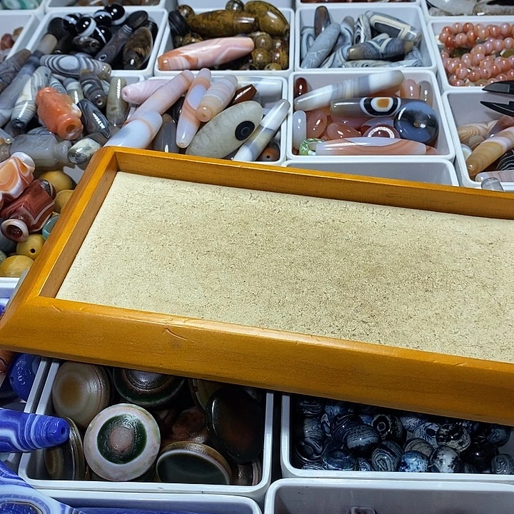 丫***丫玛瑙/玉髓合金珠宝半成品