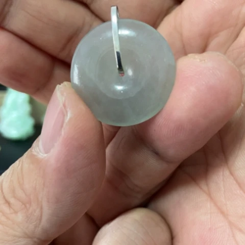 翡翠颈饰18K金镶嵌宛**?好看