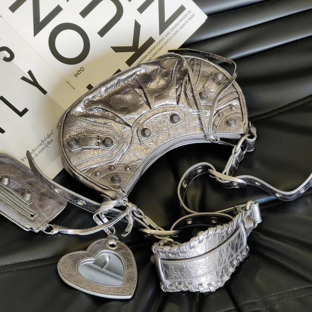 95新 Balenciaga/巴黎世家 Azul-银色羊皮le cagoleXS腋下包43052