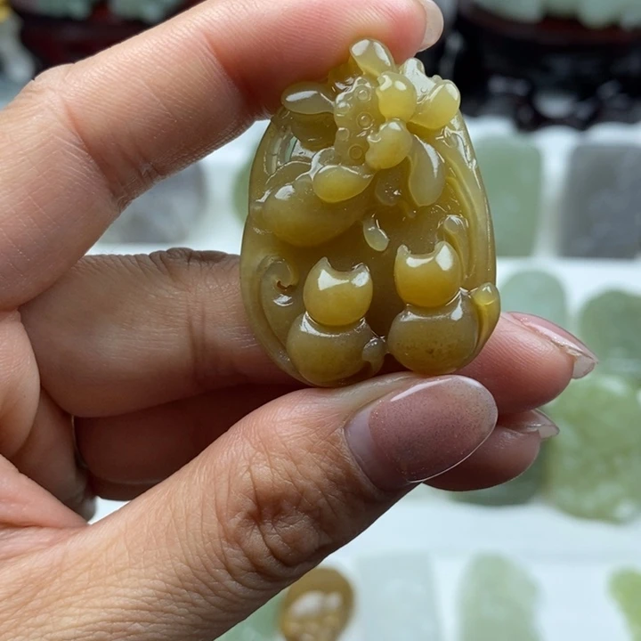 和田玉未镶嵌颈饰40