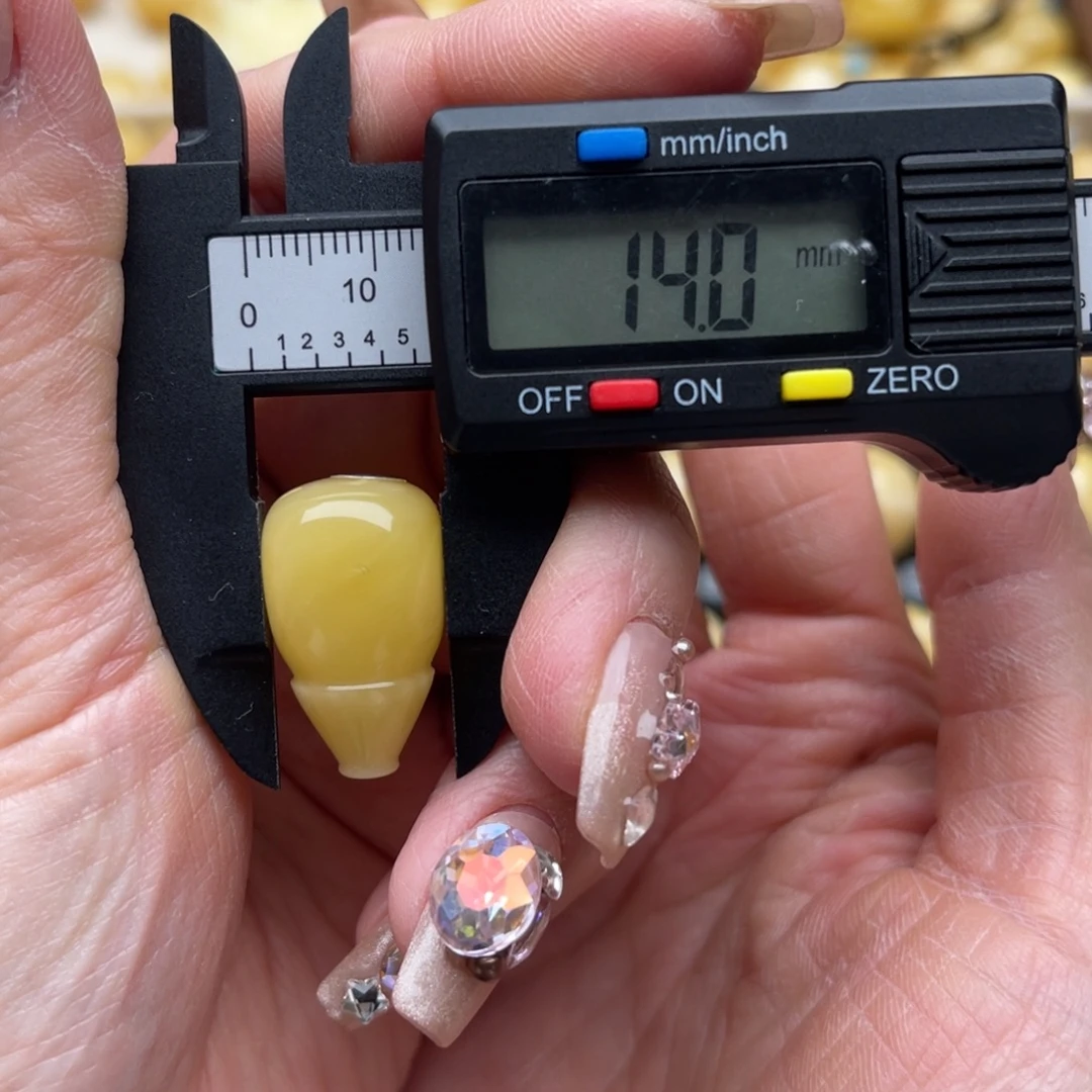 琥珀未镶嵌裸石蜜蜡三通鸽