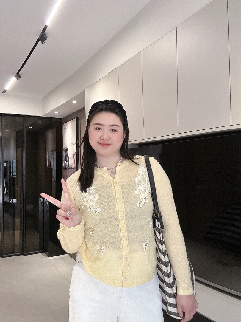 TAOJIAFAMILY【金色花朵】春游出行温柔知性大码毛针织衫WR2100