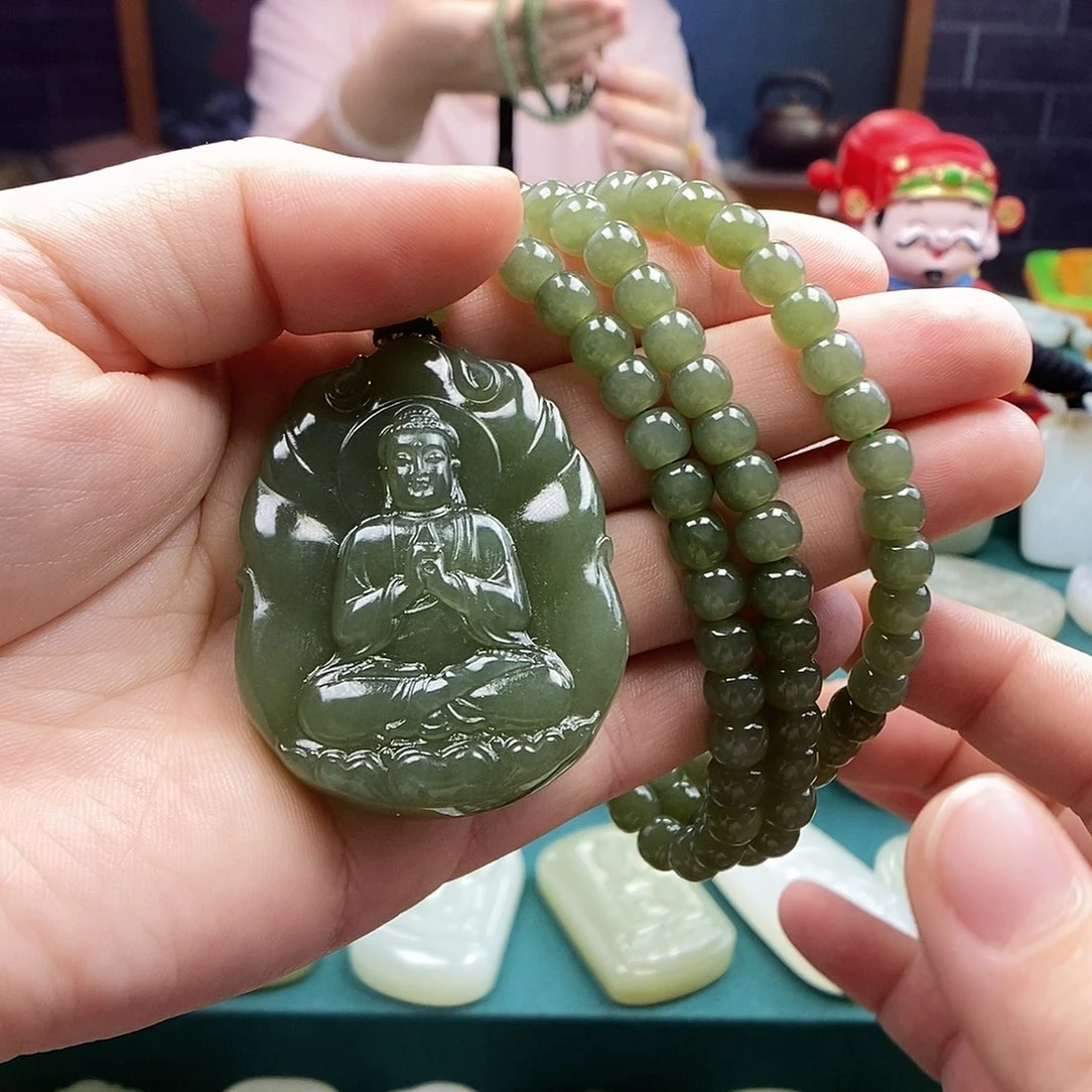 红***红和田玉未镶嵌颈饰