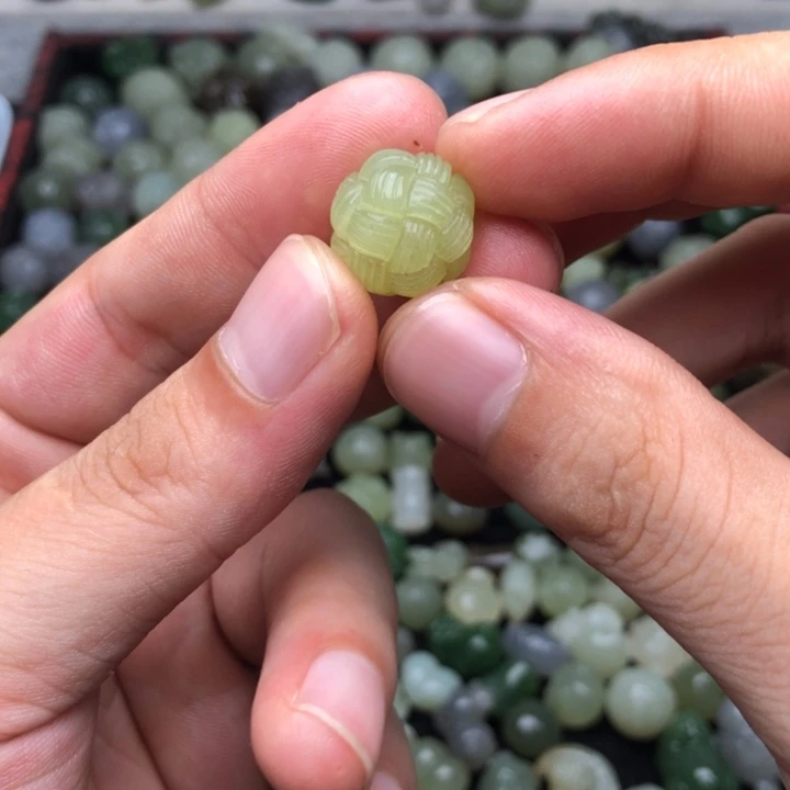 【闪购商品】和田玉未镶嵌颈饰卡15