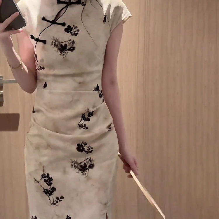 新中式复古旗袍改良年轻款少女高级感2025新款夏季国风碎花连衣裙