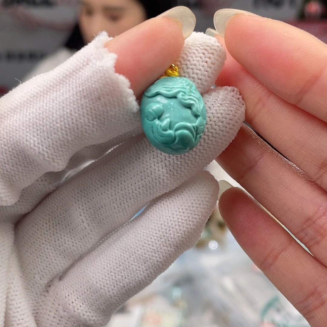 绿松石未镶嵌挂件